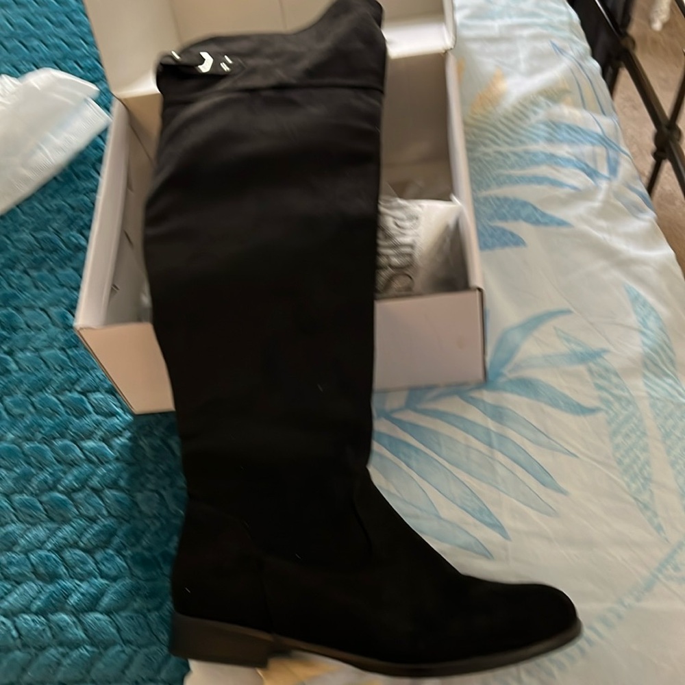 Ladies size 8 soft cloth above the knee boots
